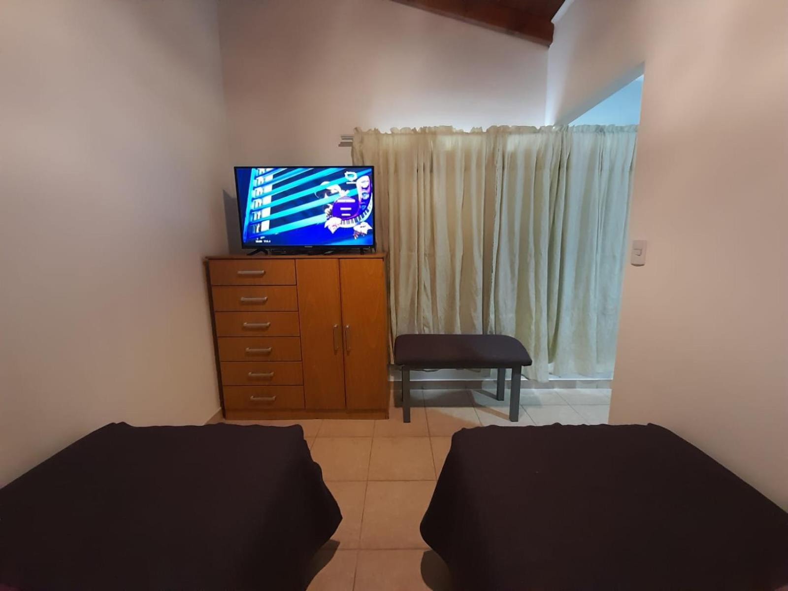 Monsenor Fagnano 592 "D" Appartement Ushuaia Buitenkant foto